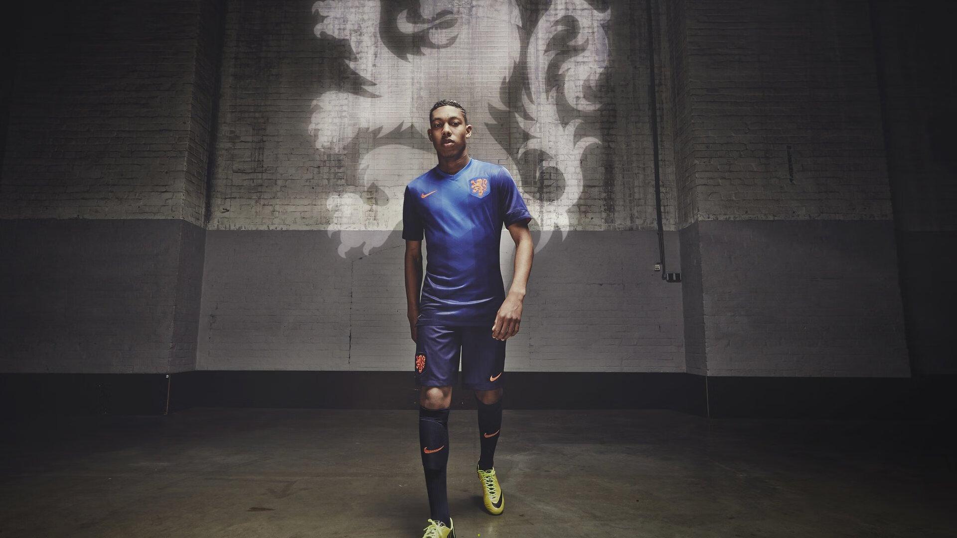 英超争冠白热化,曼城、阿森纳、利物浦三强鼎立,赛季末悬念迭起