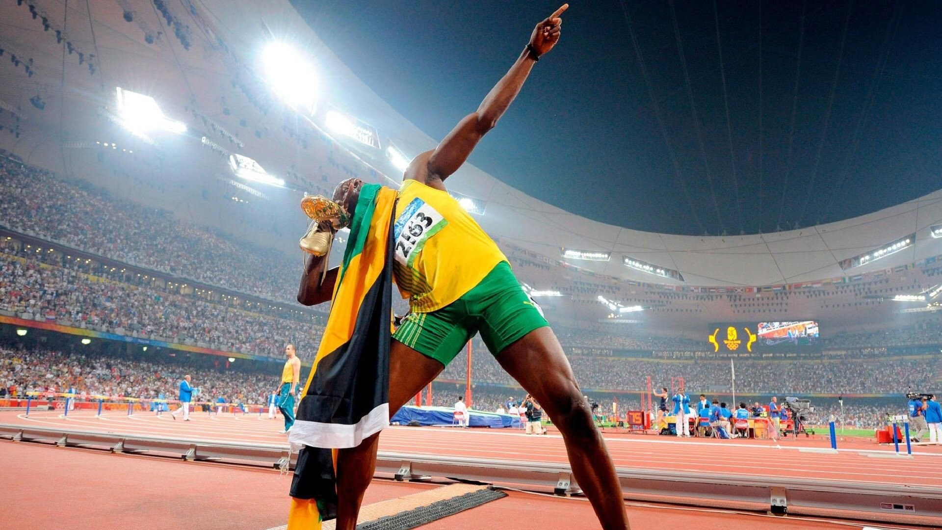 双加时鏖战!湖人险胜勇士,詹姆斯关键三分锁定胜局