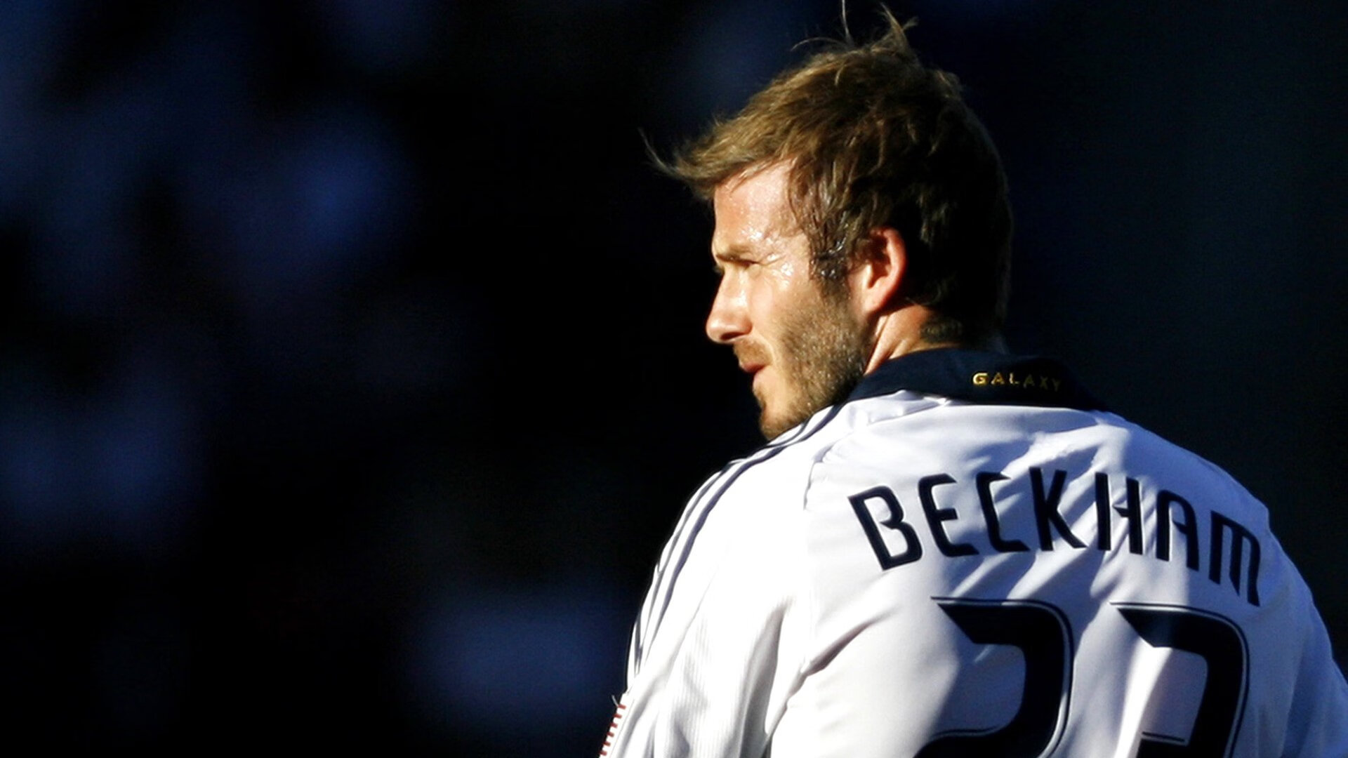 激烈角逐!全国大学生田径锦标赛4×100米接力赛精彩落幕